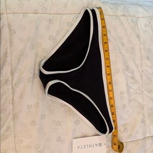 Athleta bikini bottom. Clean medium bound bottom